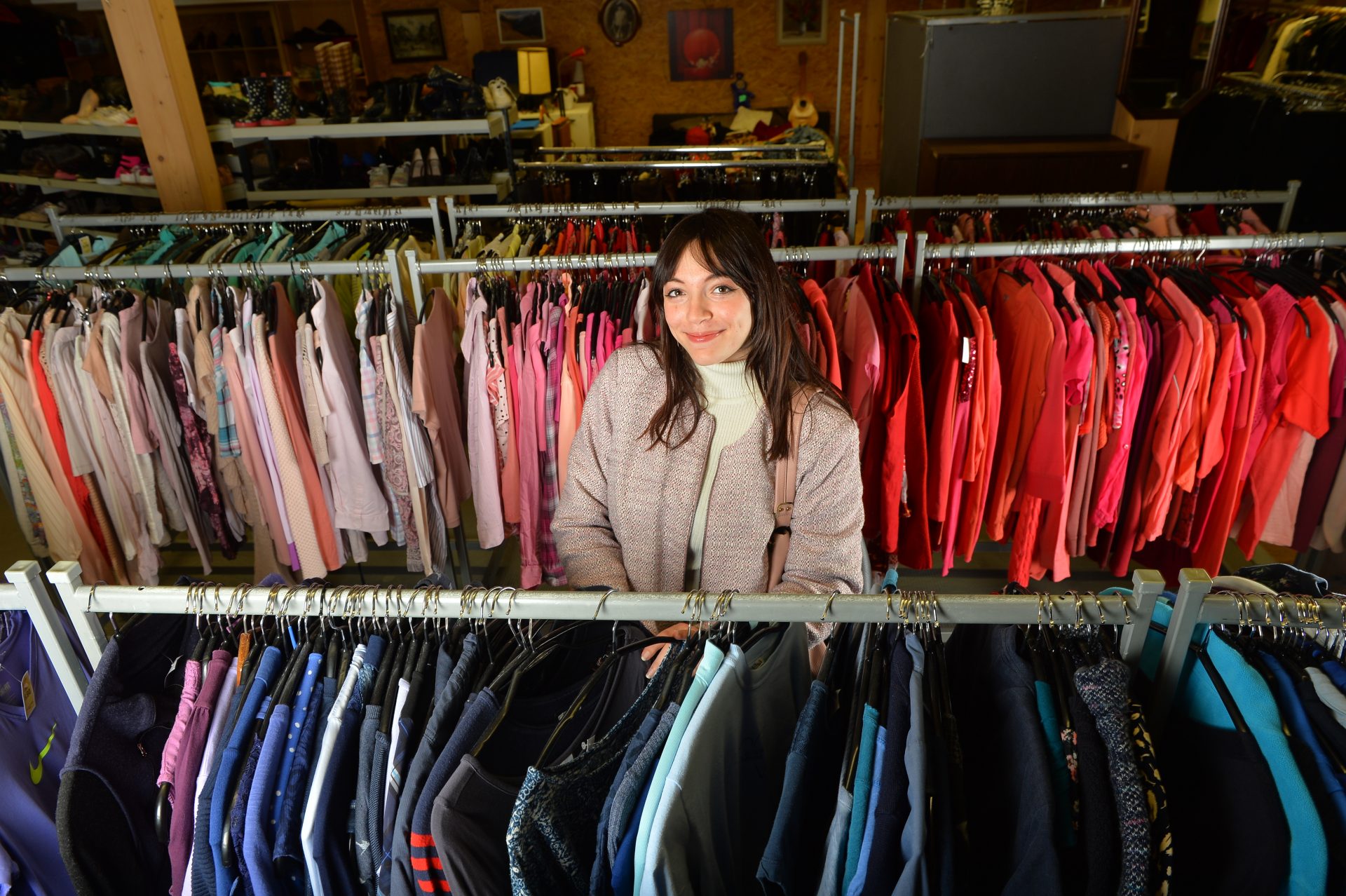 Clémentine, notre shoppeuse vintage de la filiale de Genève brocki.ch